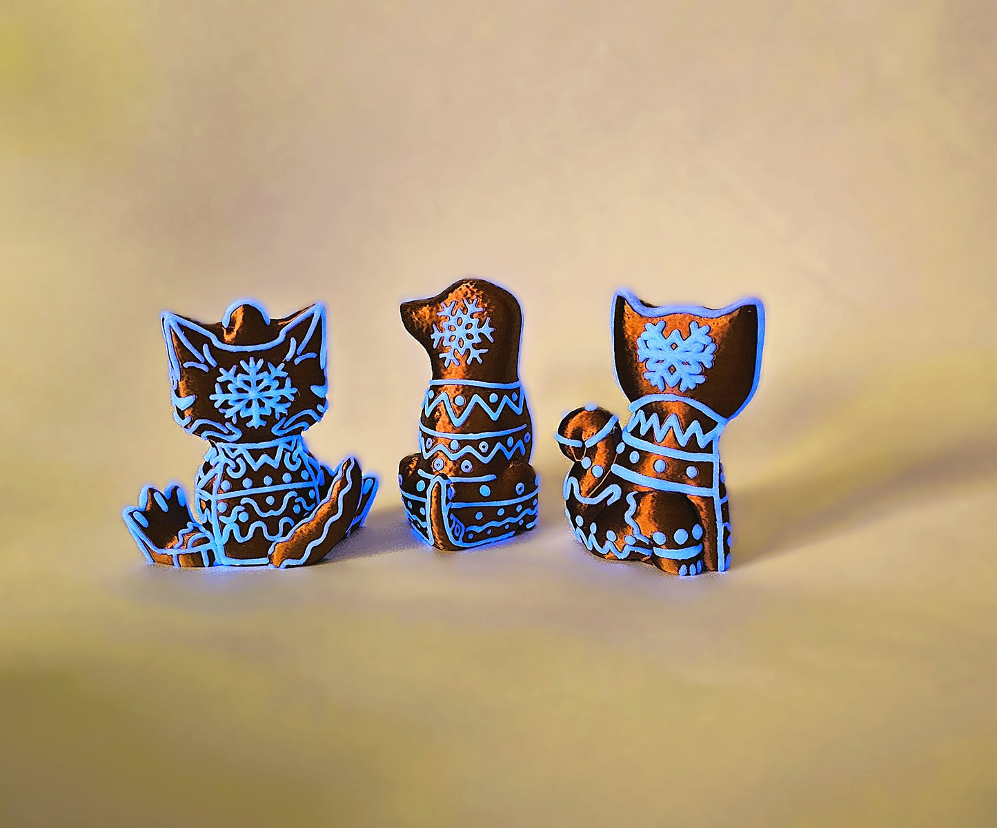 Glow-in-the-Dark Gingerbread Figurines – Cat, Dog, Dragon Styles | Bronze with White & Blue Glow Icing for Christmas decor