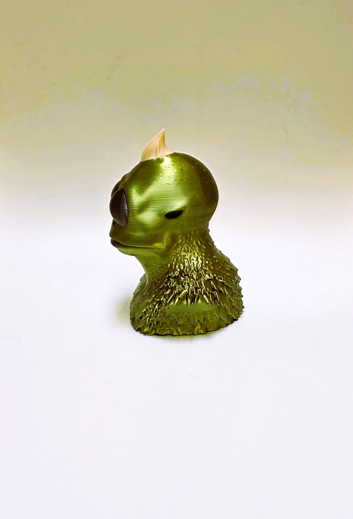 Sleestak Bust | Retro Sci-Fi Lizard Statue | Land of the Lost Collectible | Unique Geek Gift | Cult Classic Decor