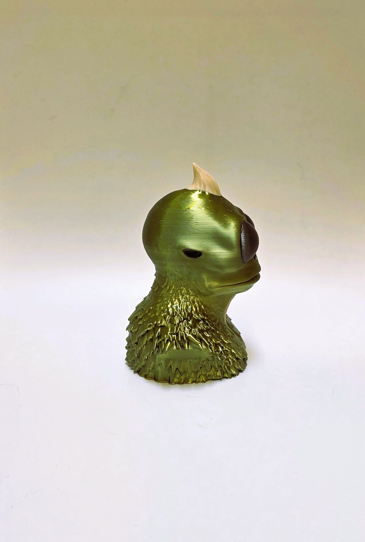 Sleestak Bust | Retro Sci-Fi Lizard Statue | Land of the Lost Collectible | Unique Geek Gift | Cult Classic Decor