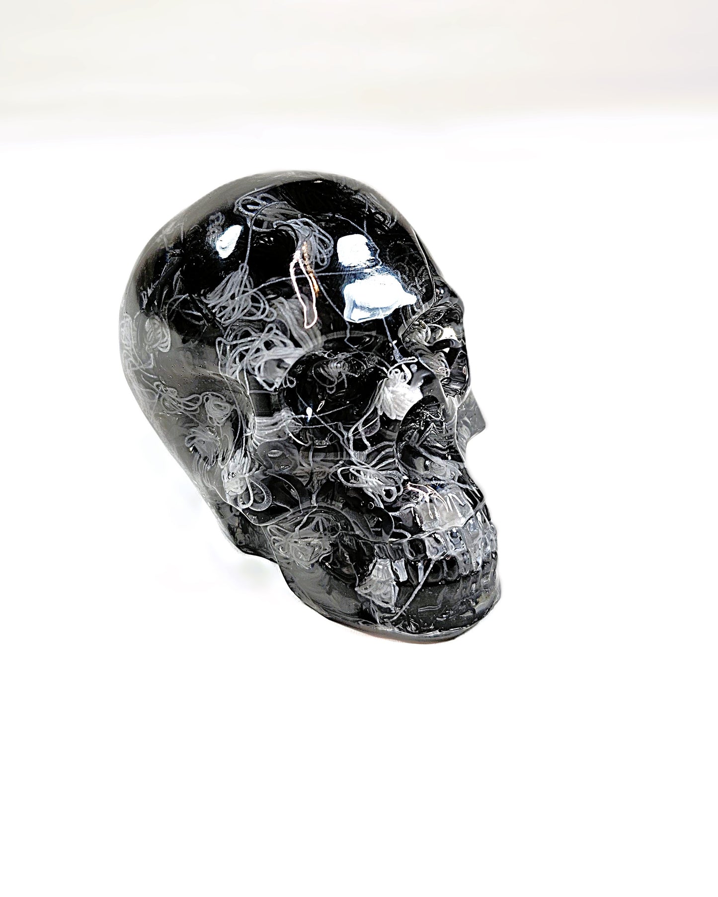 Luminous Resin Skull: A Haunting Glow for Halloween and Day of the Dead